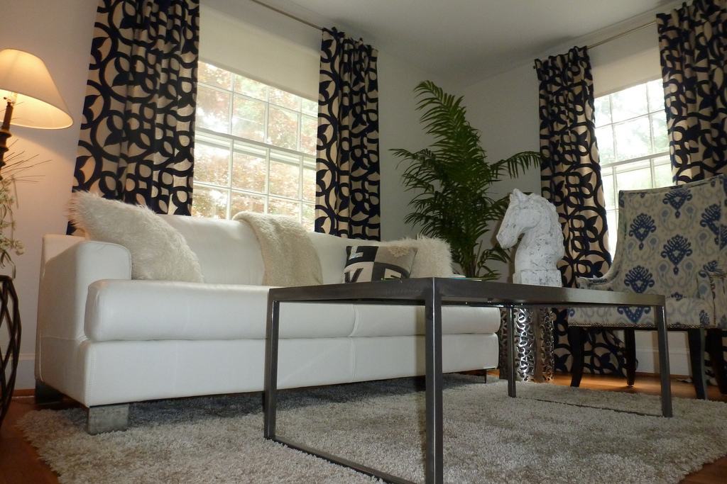 living-and-family-rooms06